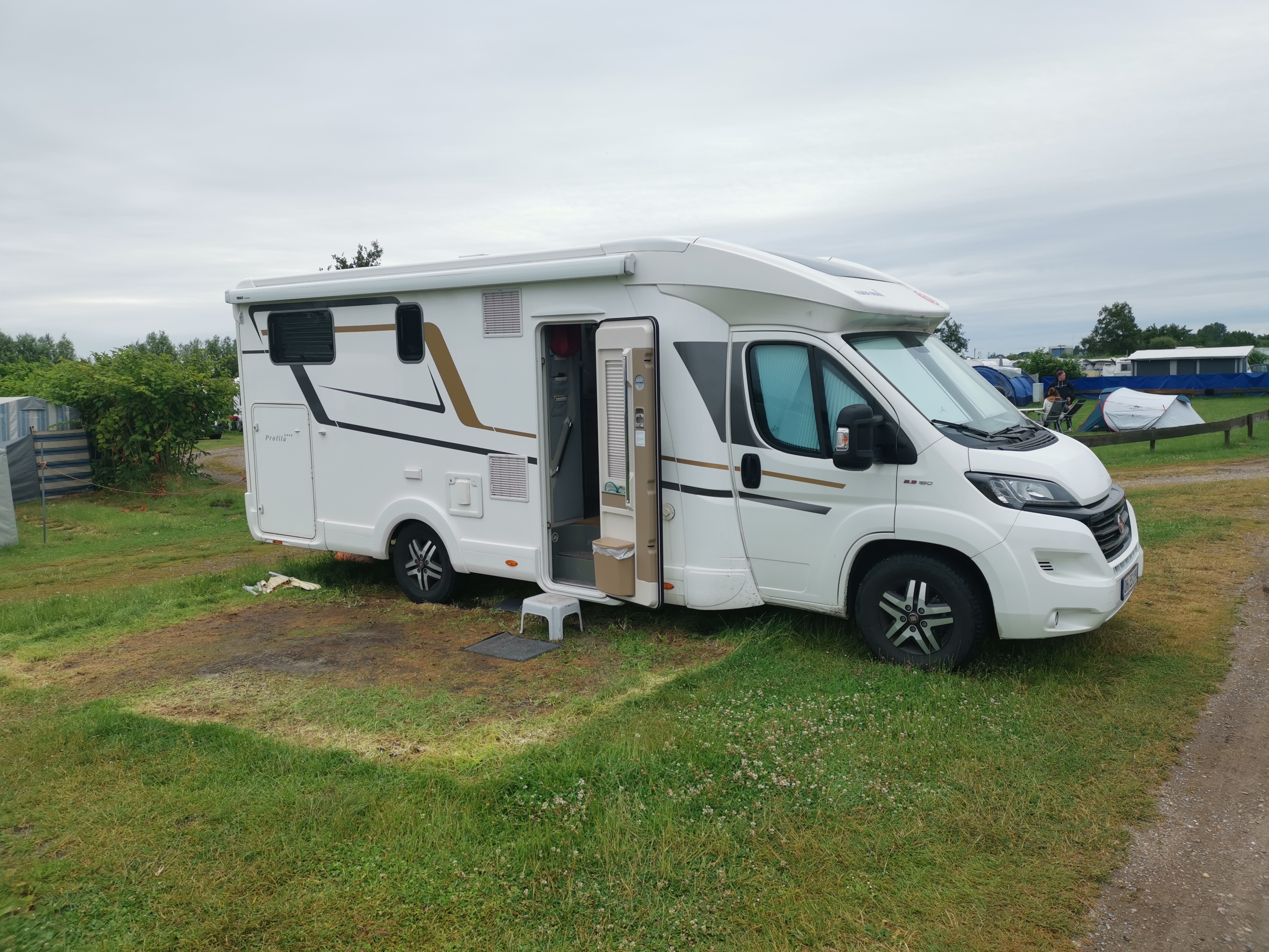 1656690596766398510514153332164